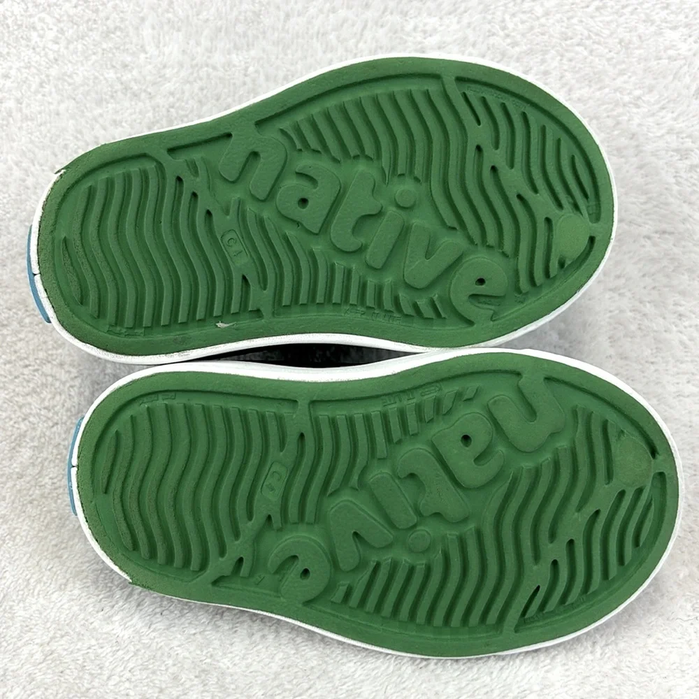 NATIVE Jefferson Green Camo Waterproof Slipon Shoes C4